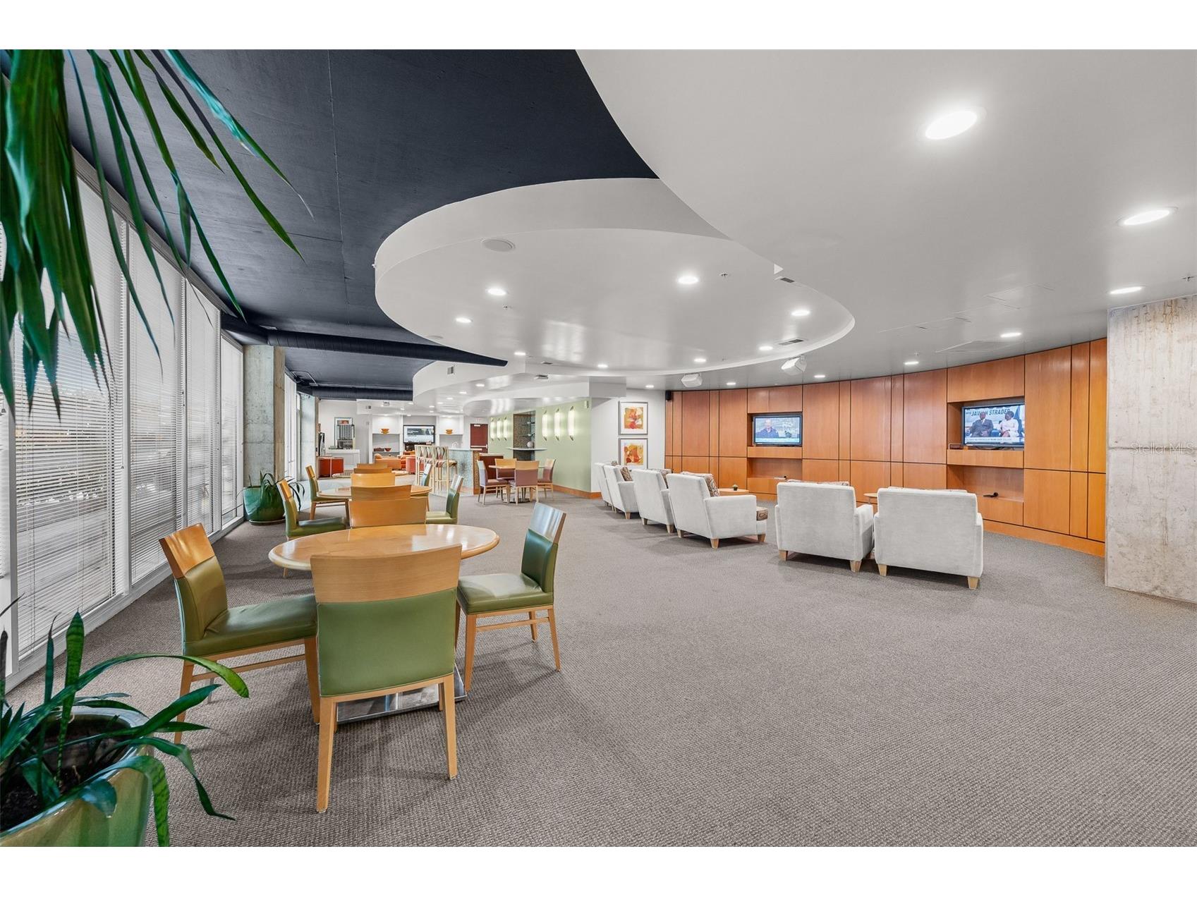 155 S Court Avenue #1604 Orlando FL 32801 O6396880 image32