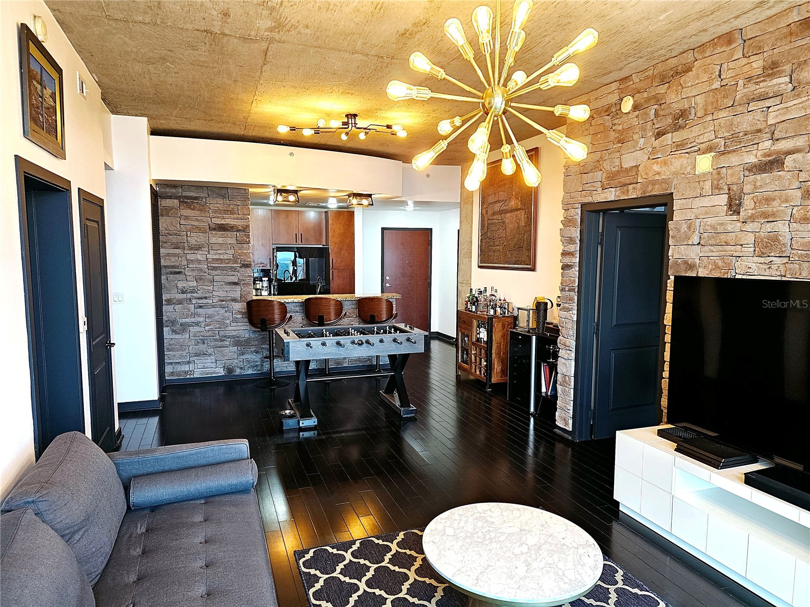 155 S Court Avenue #1605 Orlando FL 32801 R4911031 image3