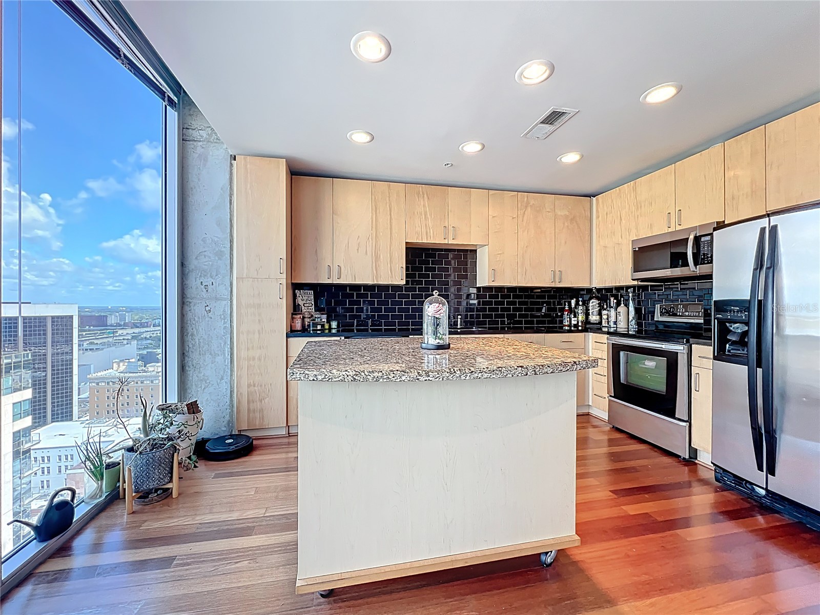 155 S Court Avenue #1908 Orlando FL 32801 O6338165 image10