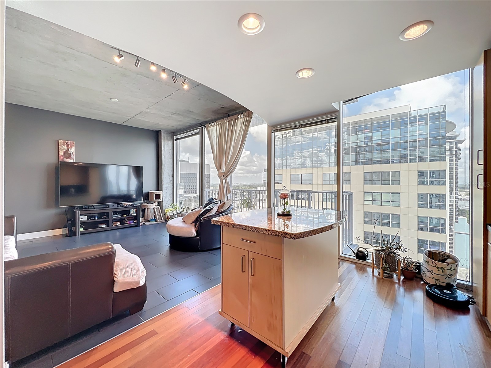 155 S Court Avenue #1908 Orlando FL 32801 O6338165 image12