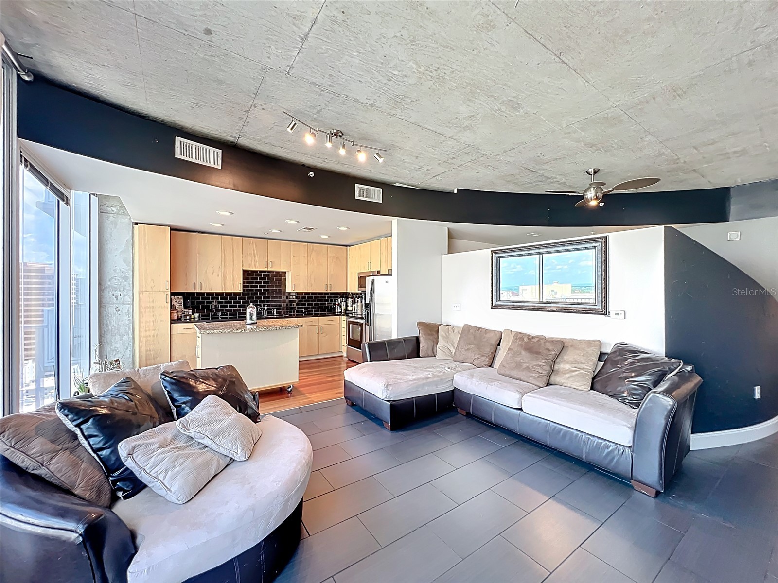 155 S Court Avenue #1908 Orlando FL 32801 O6338165 image5