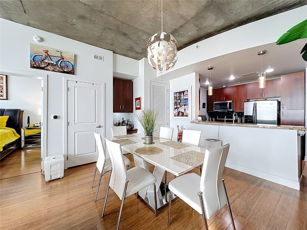 155 S Court Avenue #2005 Orlando FL 32801 O6330773 image14