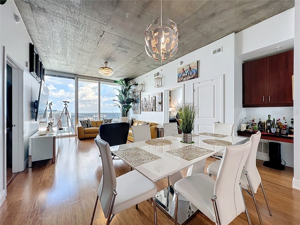 155 S Court Avenue #2005 Orlando FL 32801 O6330773 image3