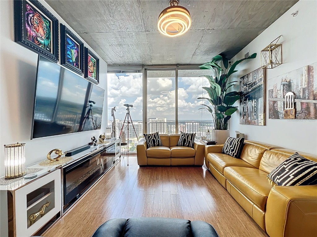 155 S Court Avenue #2005 Orlando FL 32801 O6330773 image4