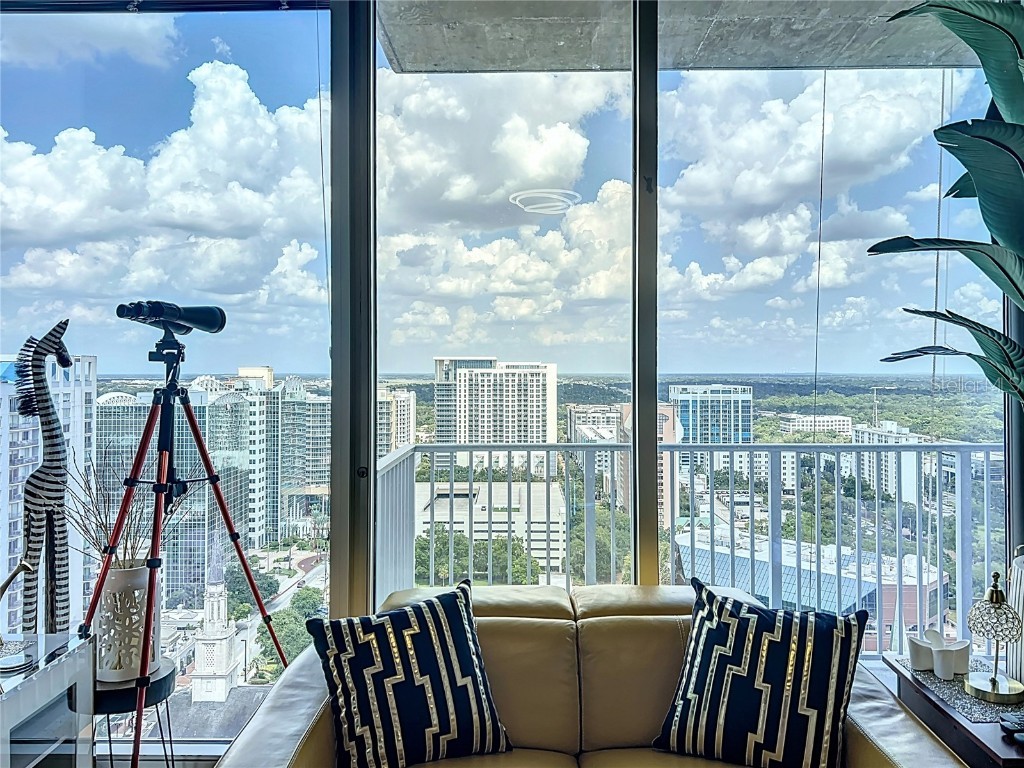 155 S Court Avenue #2005 Orlando FL 32801 O6330773 image5