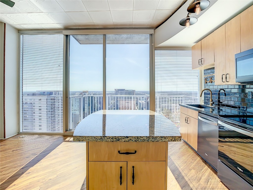 155 S Court Avenue #2107 Orlando FL 32801 - LAKE EOLA O6112418 image13