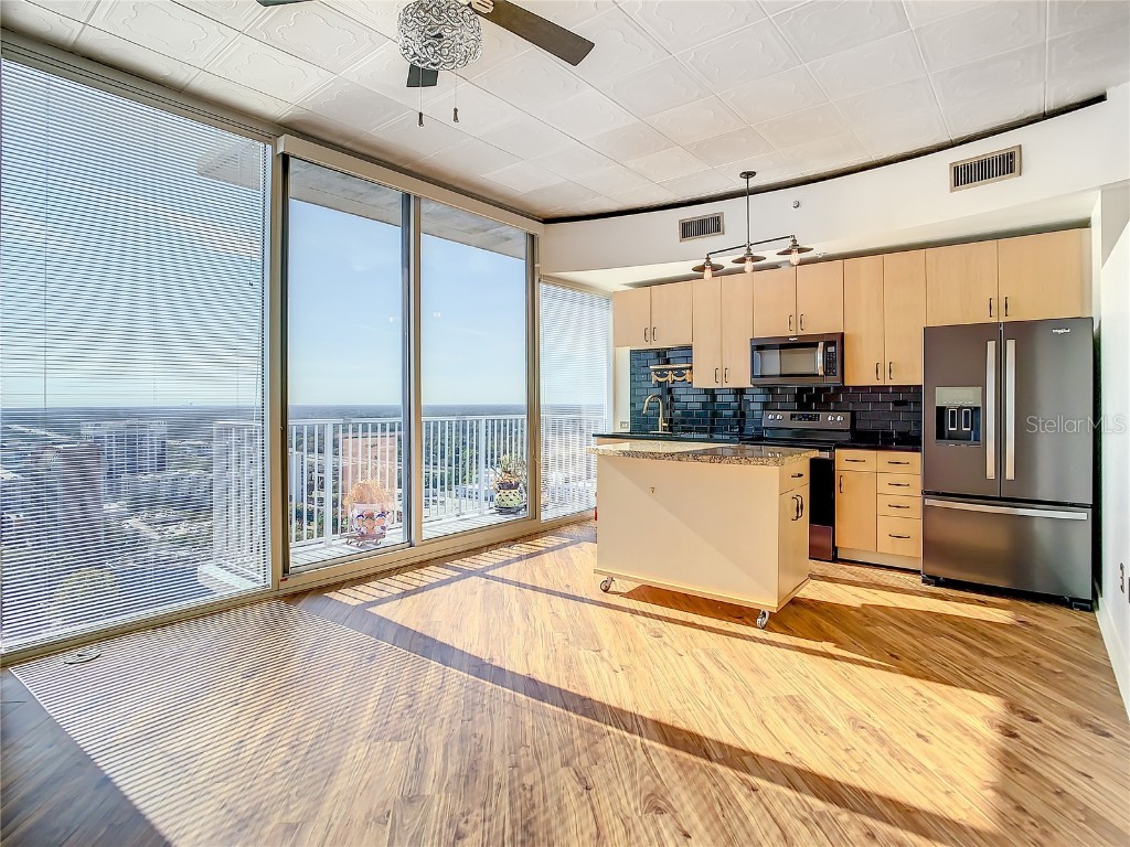 155 S Court Avenue #2107 Orlando FL 32801 - LAKE EOLA O6112418 image14