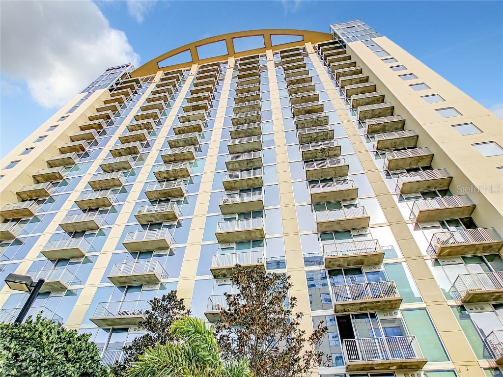 155 S Court Avenue #2107 Orlando FL 32801 - LAKE EOLA O6112418 image2