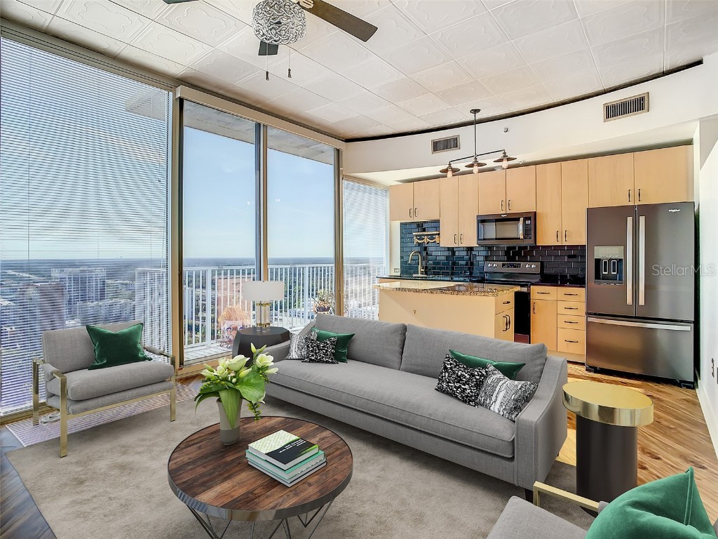 155 S Court Avenue #2107 Orlando FL 32801 - LAKE EOLA O6112418 image3