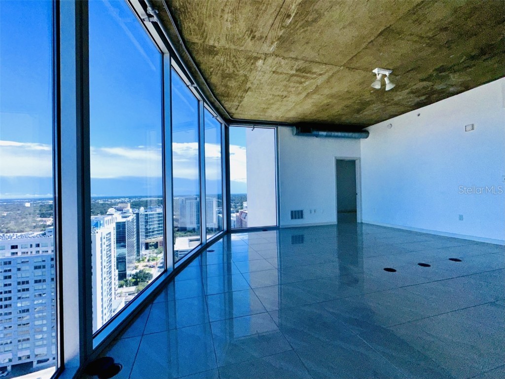 155 S Court Avenue #2515 Orlando FL 32801 O6345040 image3