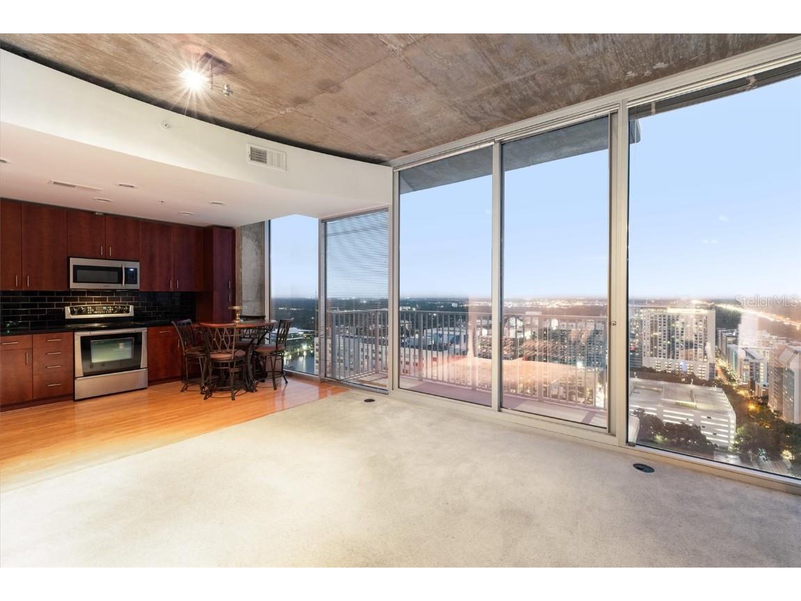 155 S Court Avenue #2609 Orlando FL 32801 O6342484 image15