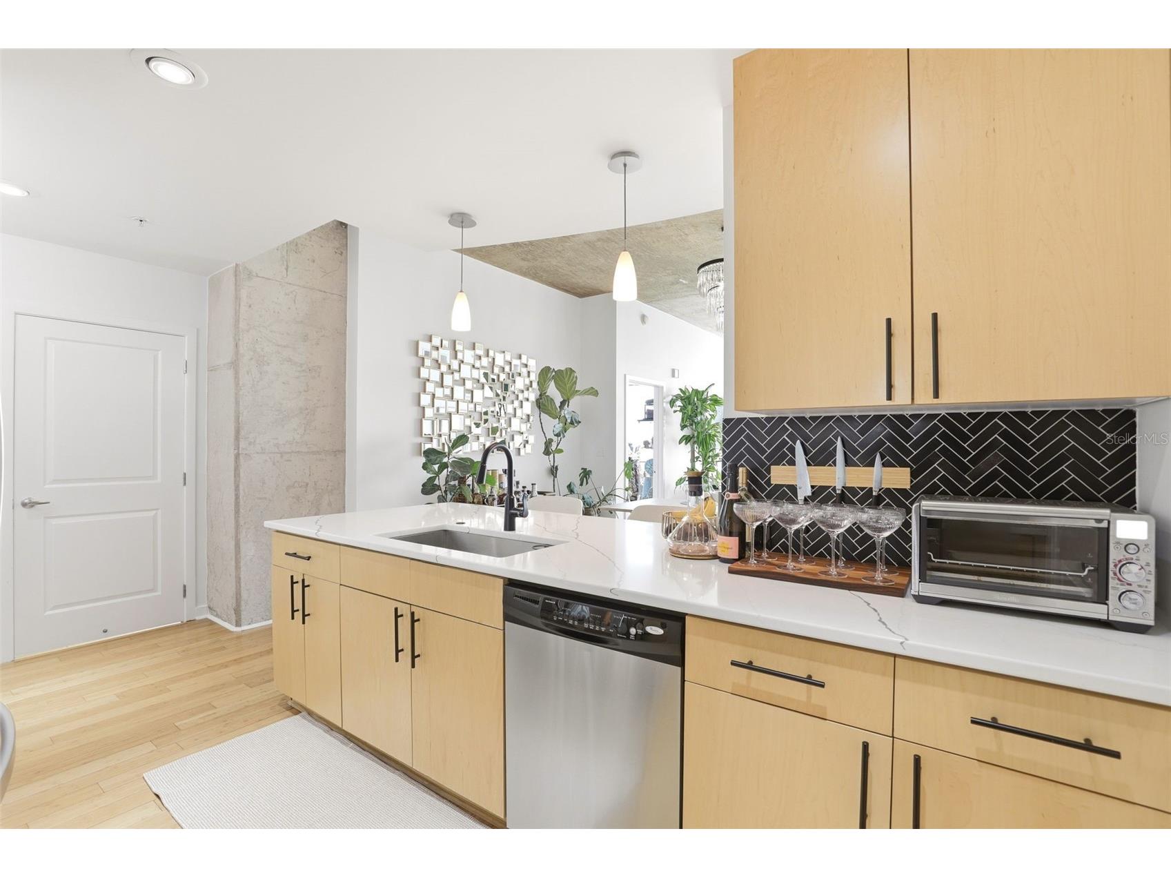 155 S Court Avenue #2705 Orlando FL 32801 O6417772 image10