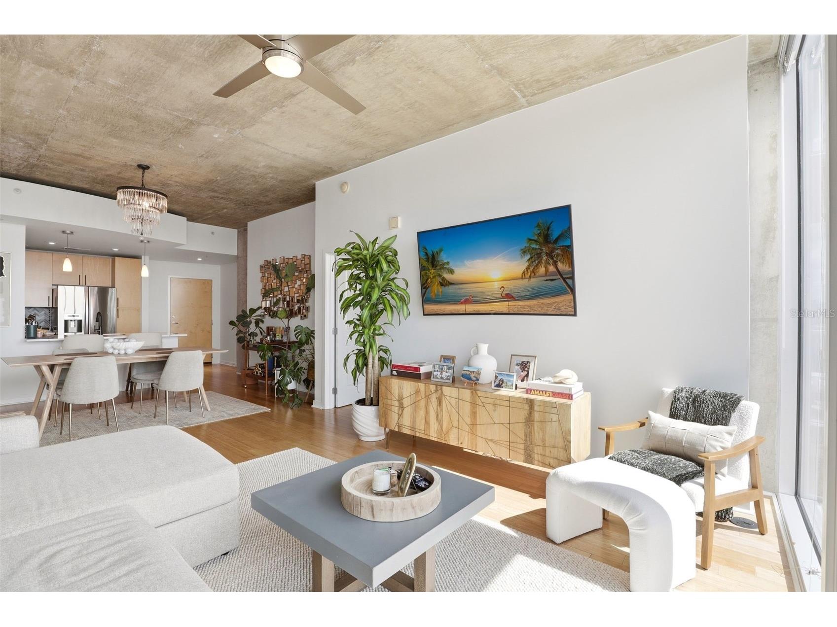 155 S Court Avenue #2705 Orlando FL 32801 O6417772 image15