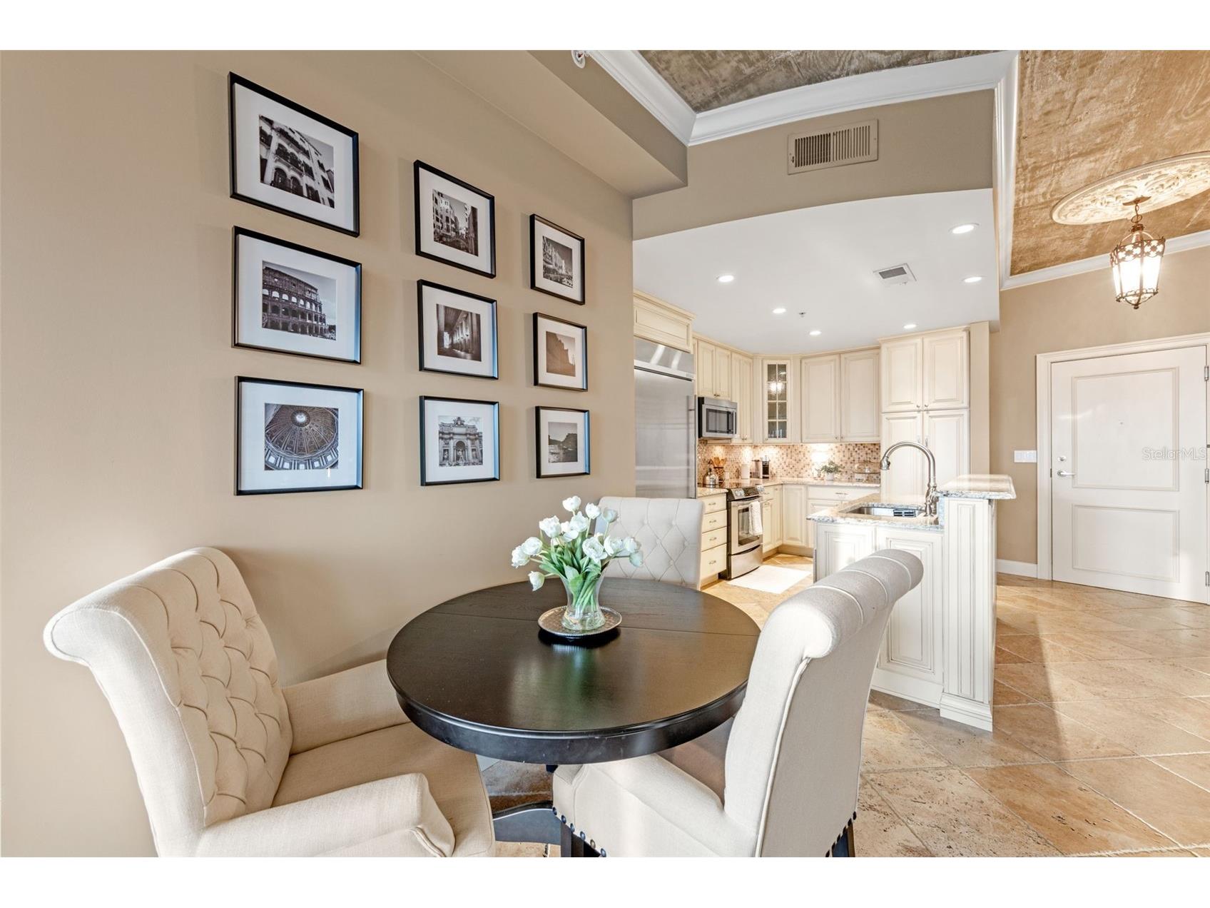 155 S Court Avenue #2710 Orlando FL 32801 O6379687 image6