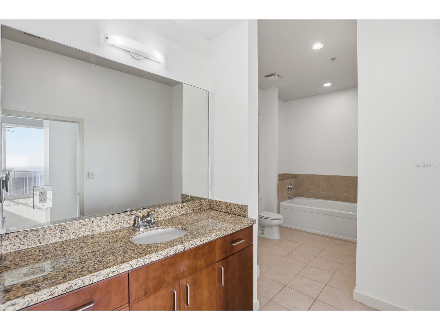 155 S Court Avenue #2903 Orlando FL 32801 O6389852 image18