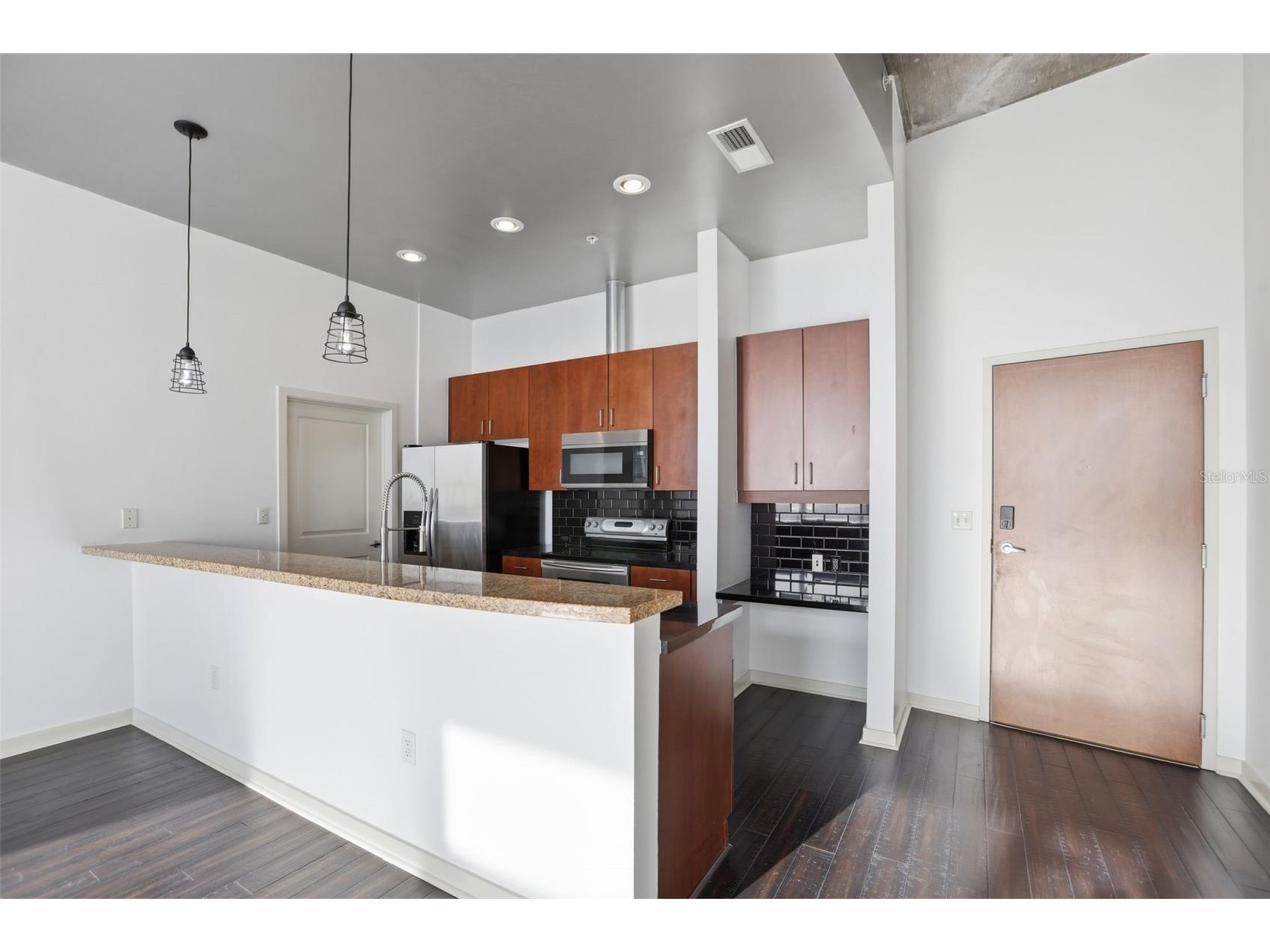 155 S Court Avenue #2903 Orlando FL 32801 O6389852 image3