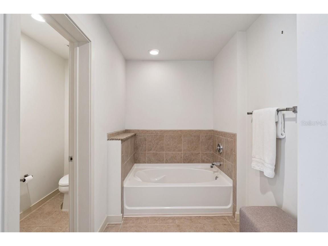 155 S Court Avenue #P-2901 Orlando FL 32801 O6356972 image41