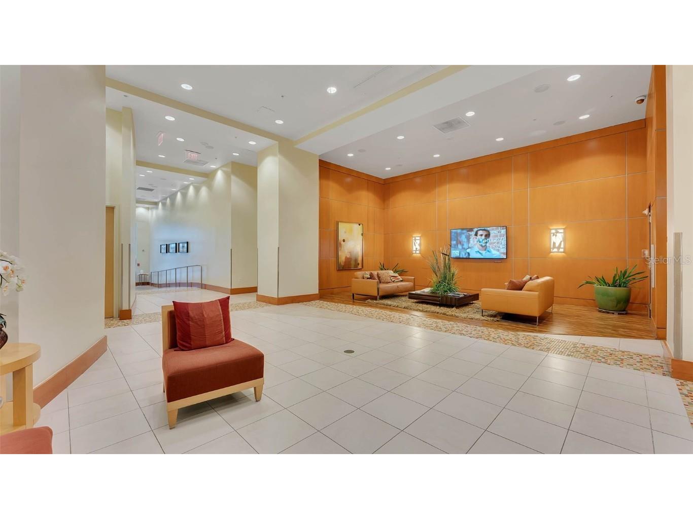 155 S Court Avenue #P-2901 Orlando FL 32801 O6356972 image55