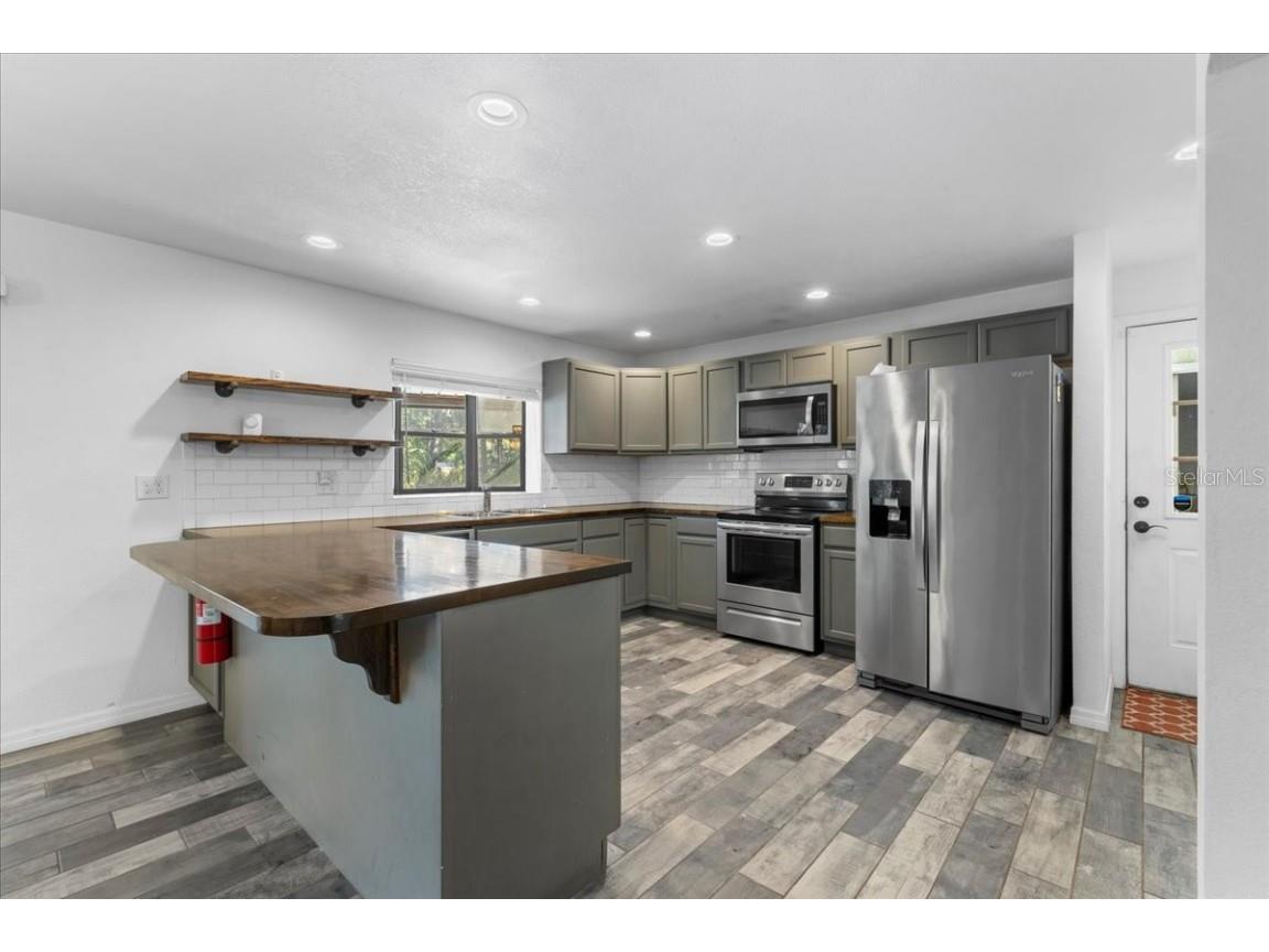 155 S Court Street Bronson FL 32621 OM713884 image24