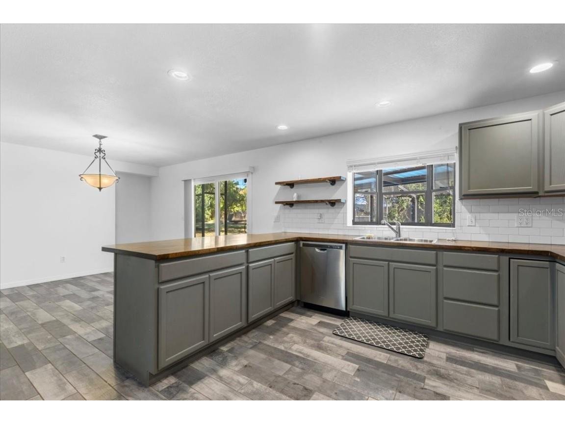 155 S Court Street Bronson FL 32621 OM713884 image26