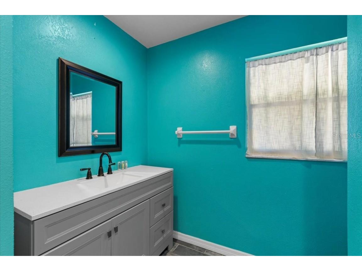 155 S Court Street Bronson FL 32621 OM713884 image35