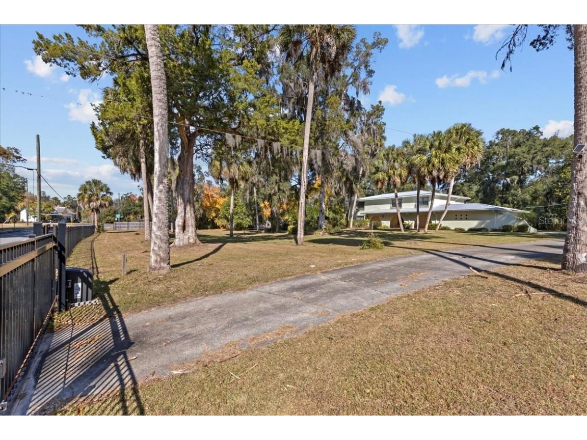 155 S Court Street Bronson FL 32621 OM713884 image5