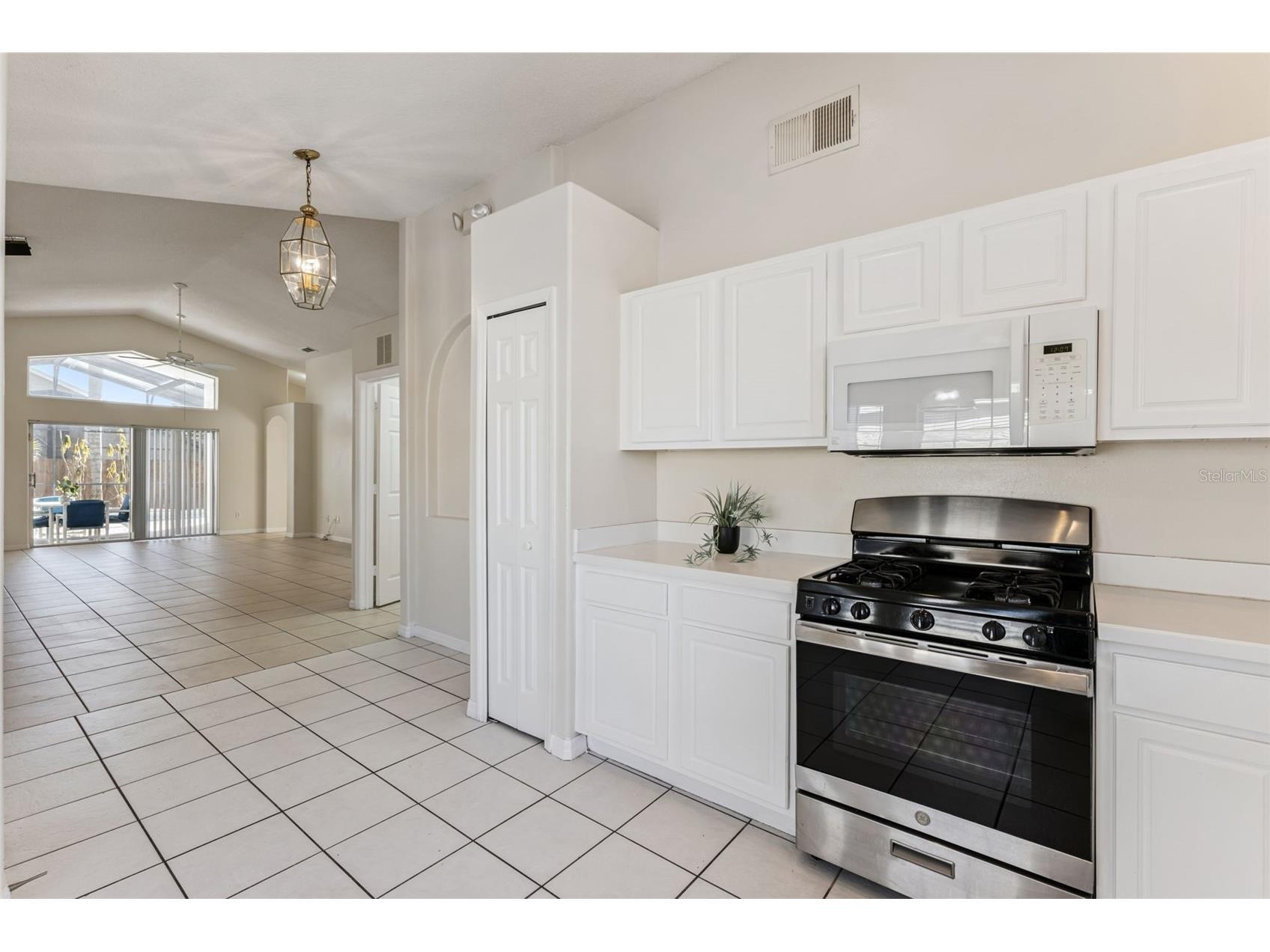 155 Seneca Point Trail Kissimmee FL 34746 O6381629 image6