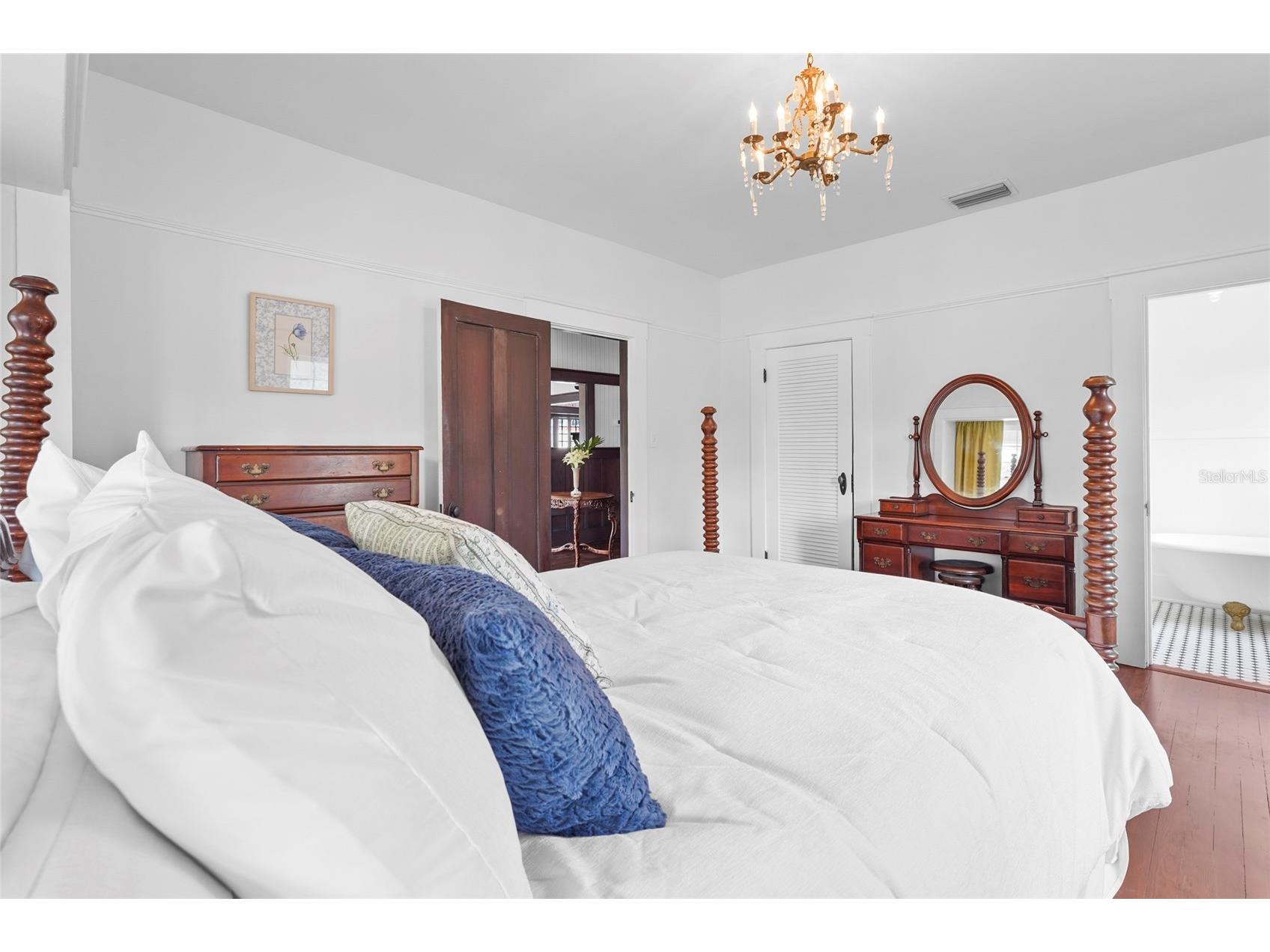 1550 3rd Avenue W Bradenton FL 34205 A4679199 image44
