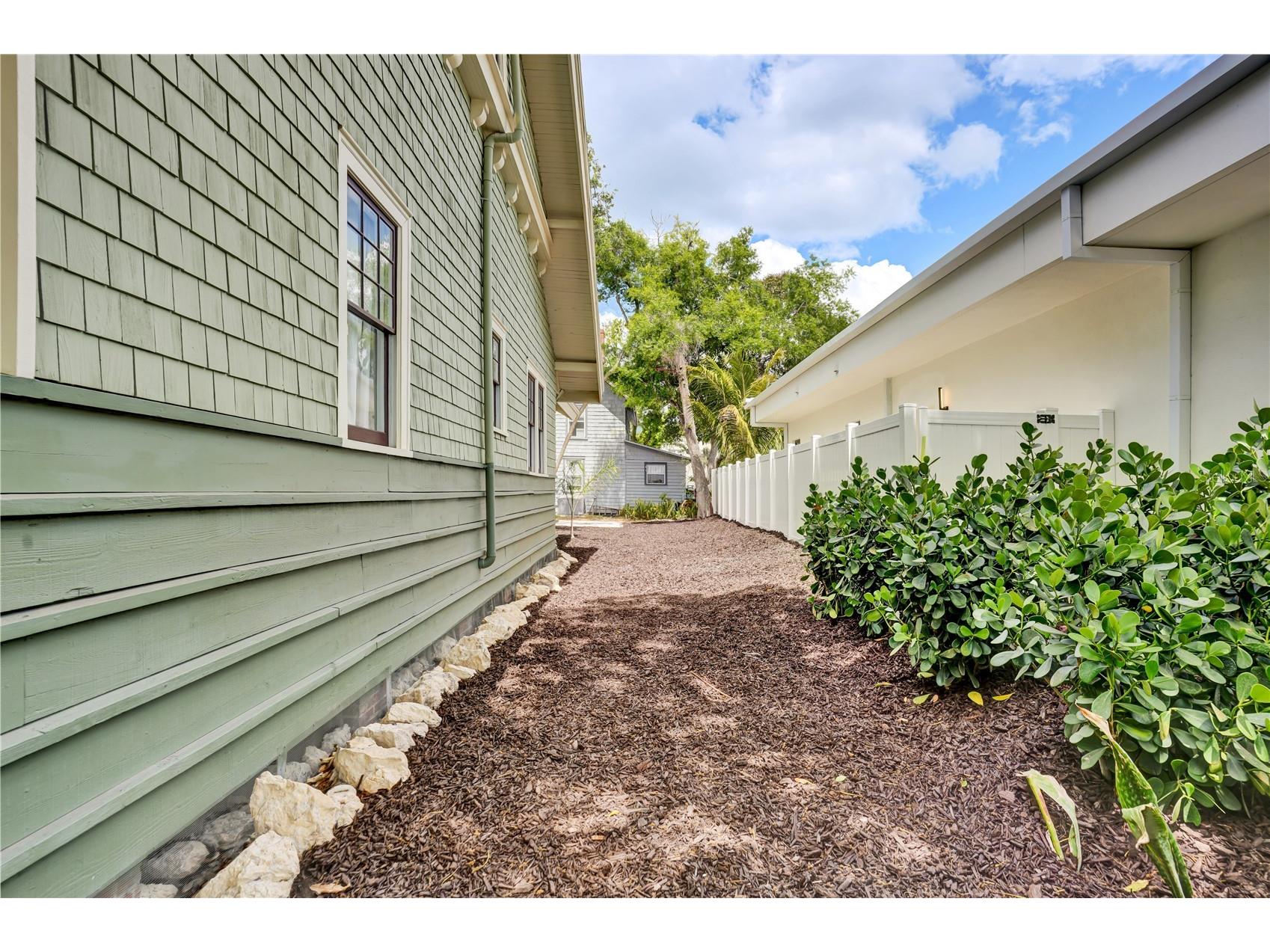 1550 3rd Avenue W Bradenton FL 34205 A4679199 image5