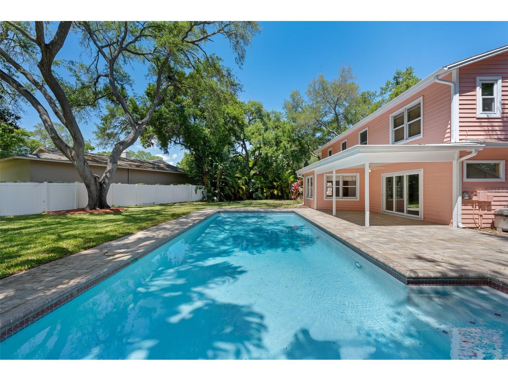 1550 Chateau Wood Drive Clearwater FL 33764 TB8495817 image34