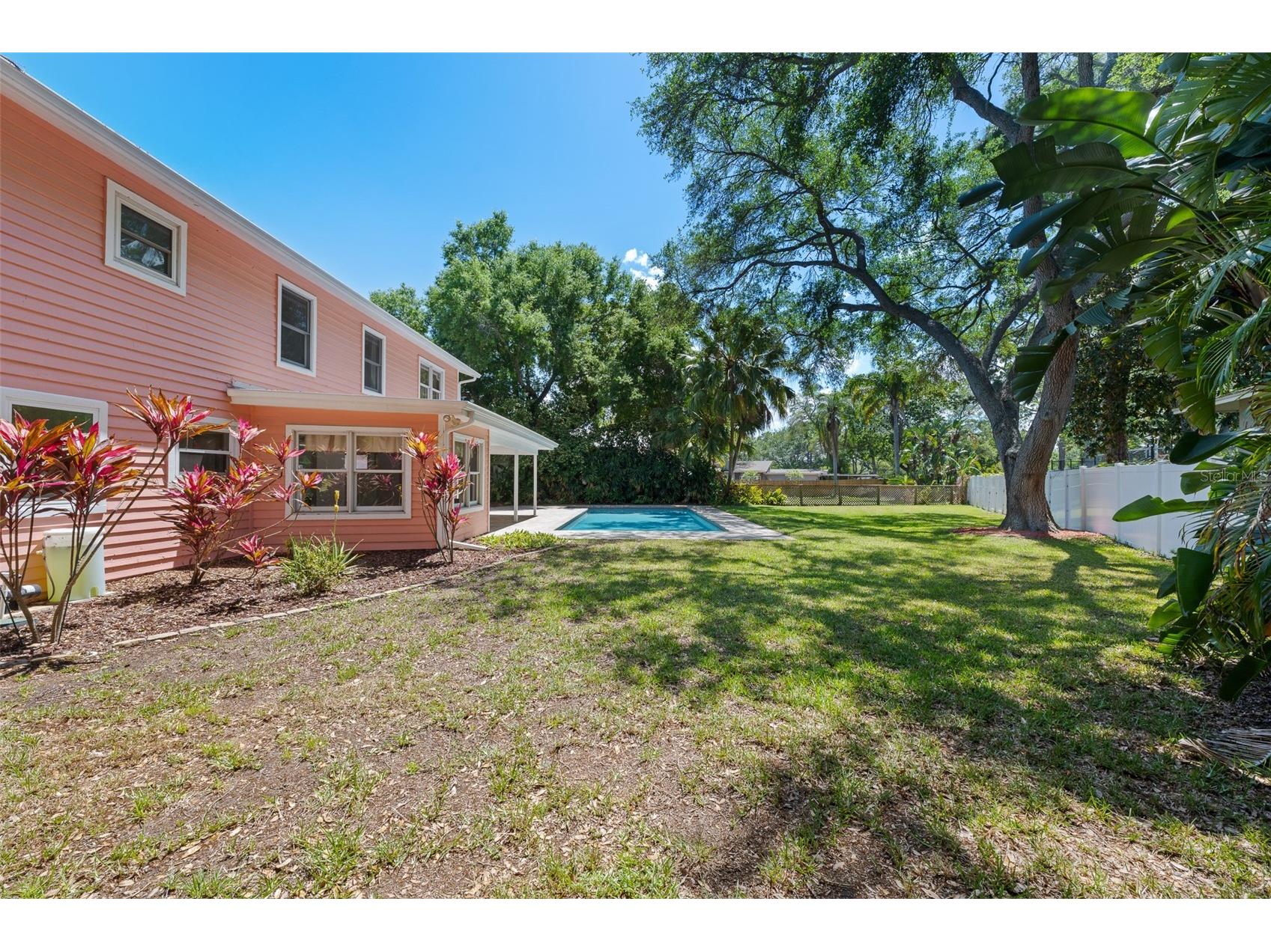 1550 Chateau Wood Drive Clearwater FL 33764 TB8495817 image39