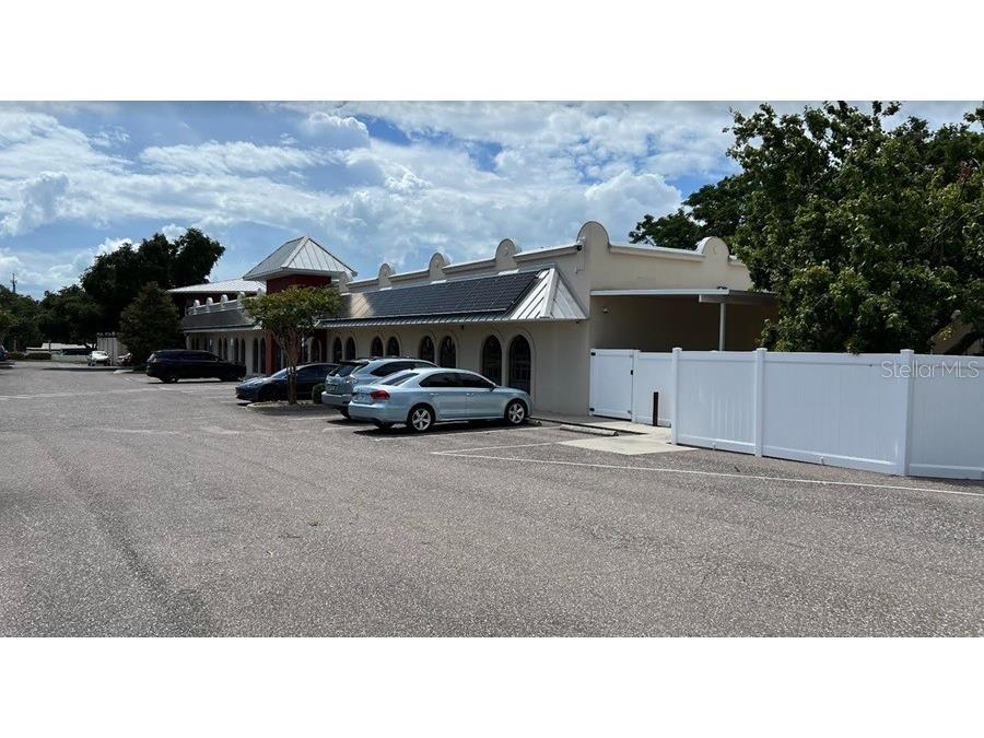 1550 Main Street Dunedin FL 34698 U8246808 image2