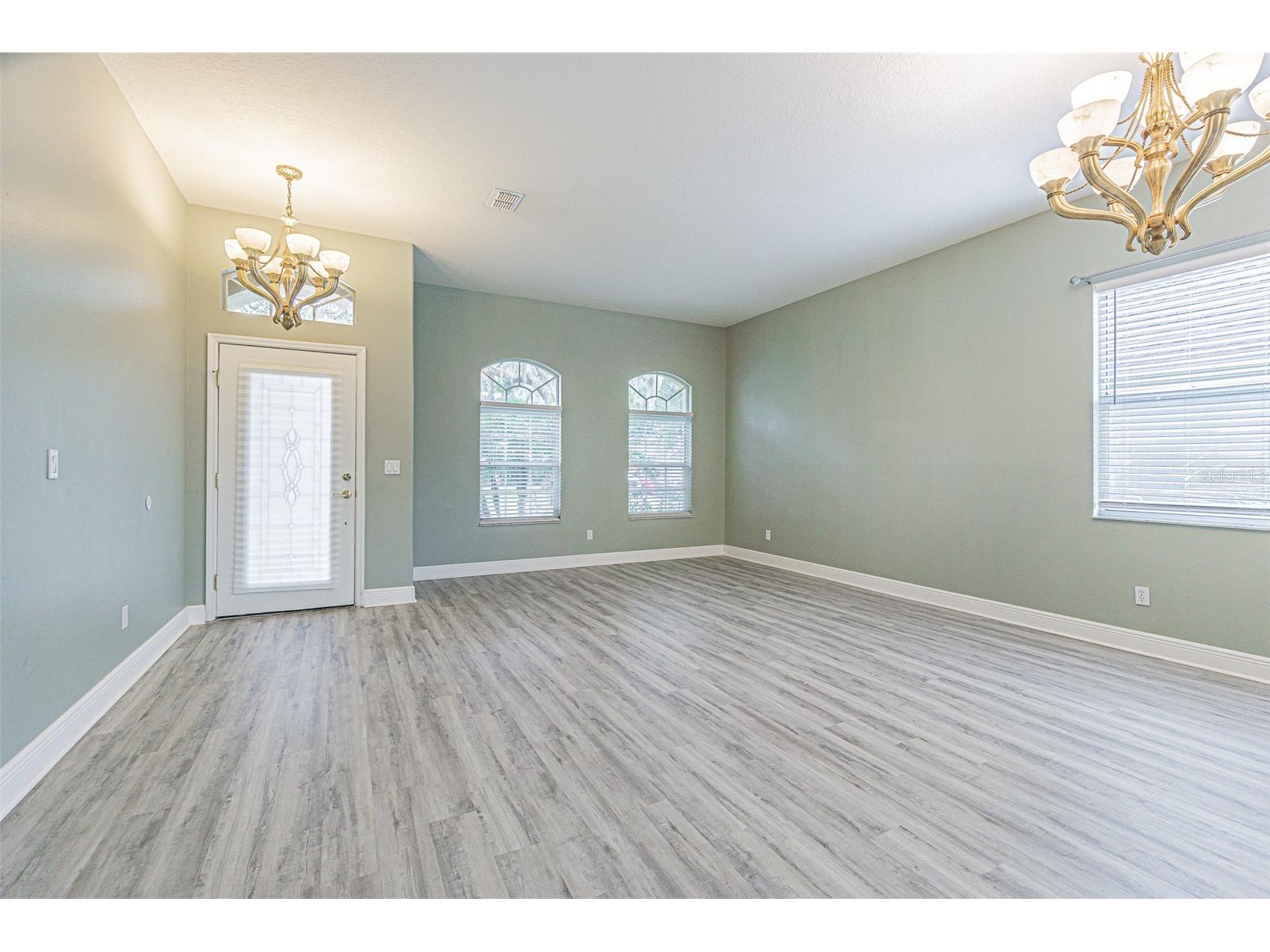 1550 Maximilian Drive Wesley Chapel FL 33543 TB8517355 image4