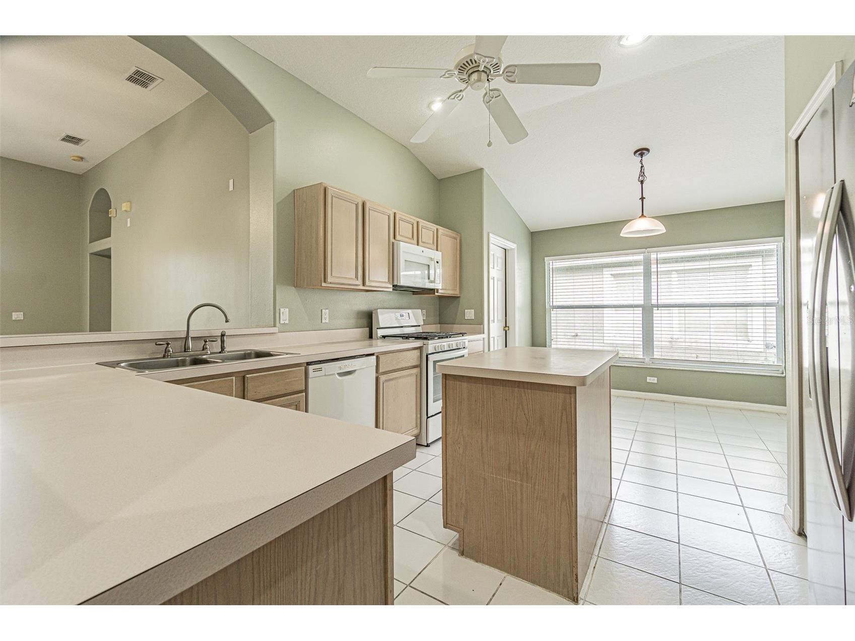 1550 Maximilian Drive Wesley Chapel FL 33543 TB8517355 image5