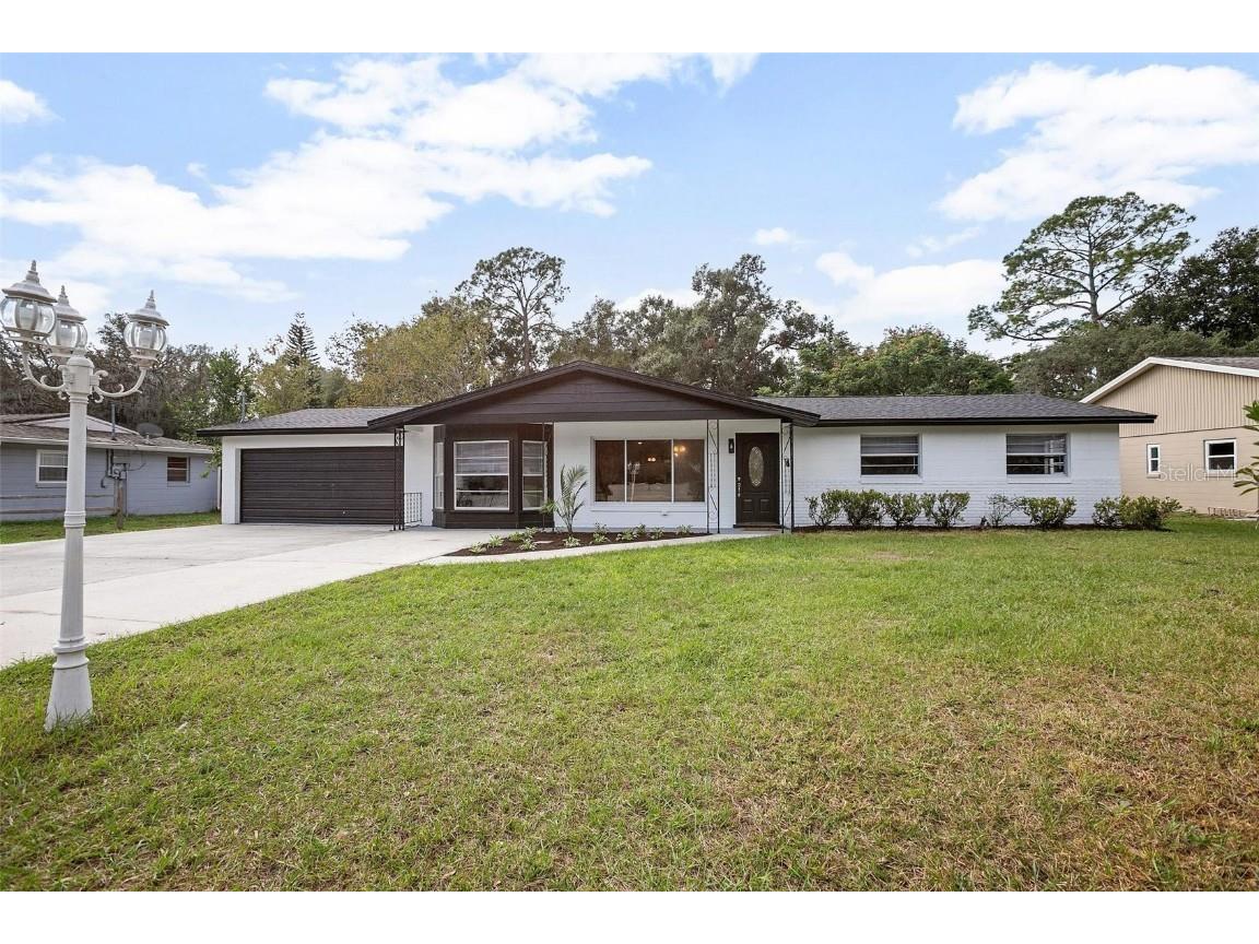 1550 Periwinkle Avenue Deland FL 32724 V4939553 image1