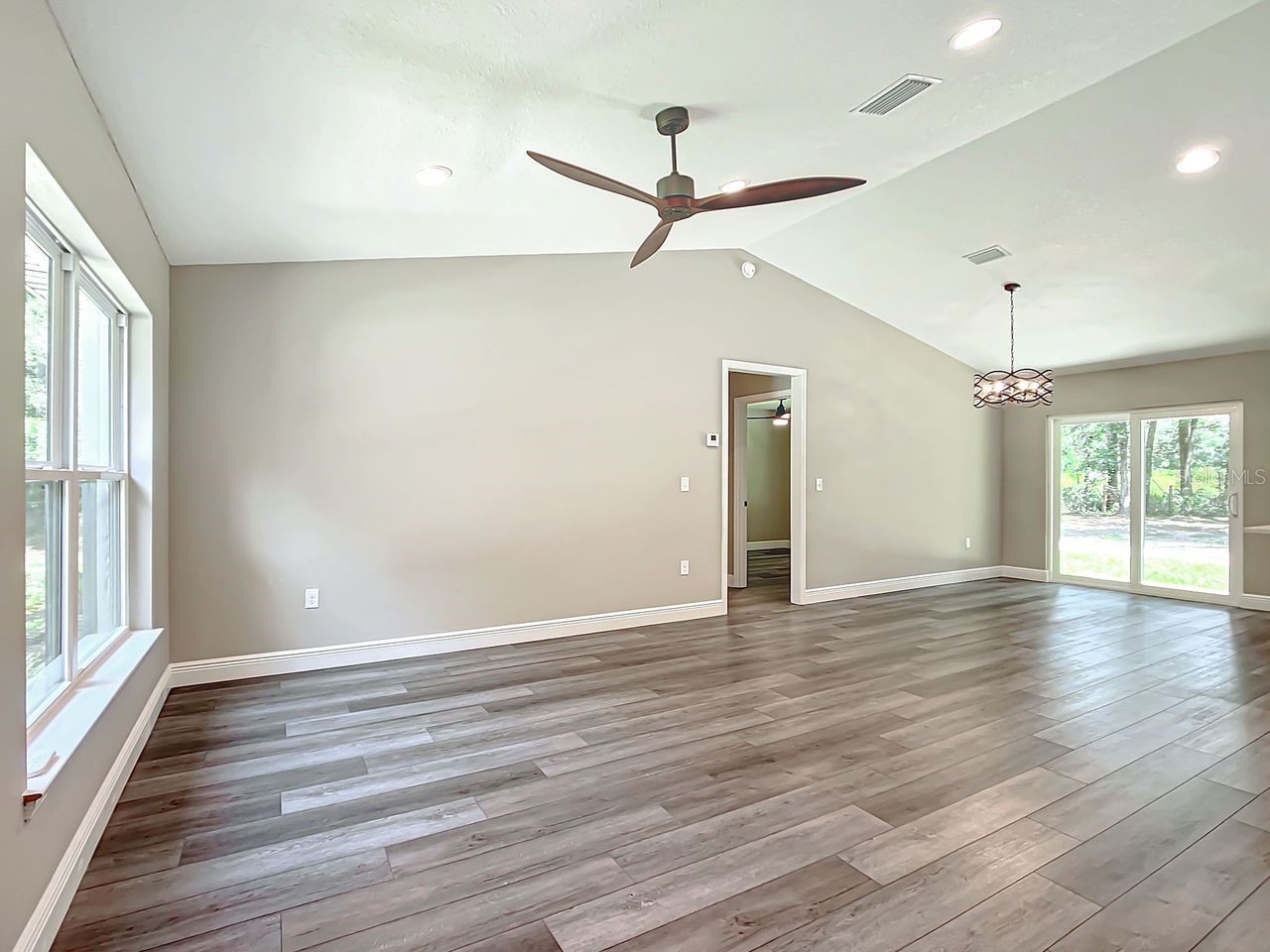 15500* NE 49 Place Williston FL 32696 OM726135 image3