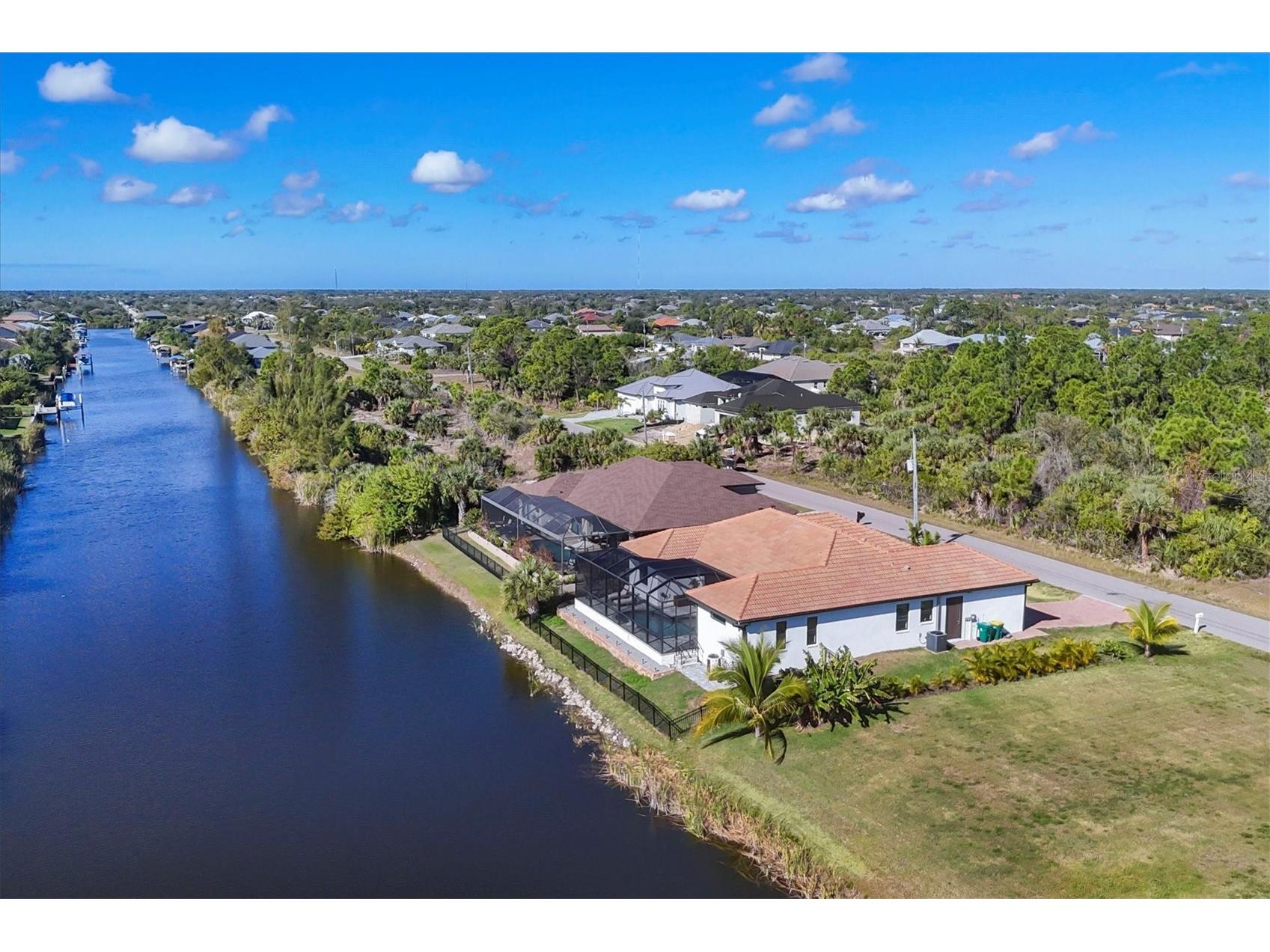15504 Hennipen Circle Port Charlotte FL 33981 - LAKELAND WATERWAY N6142549 image3
