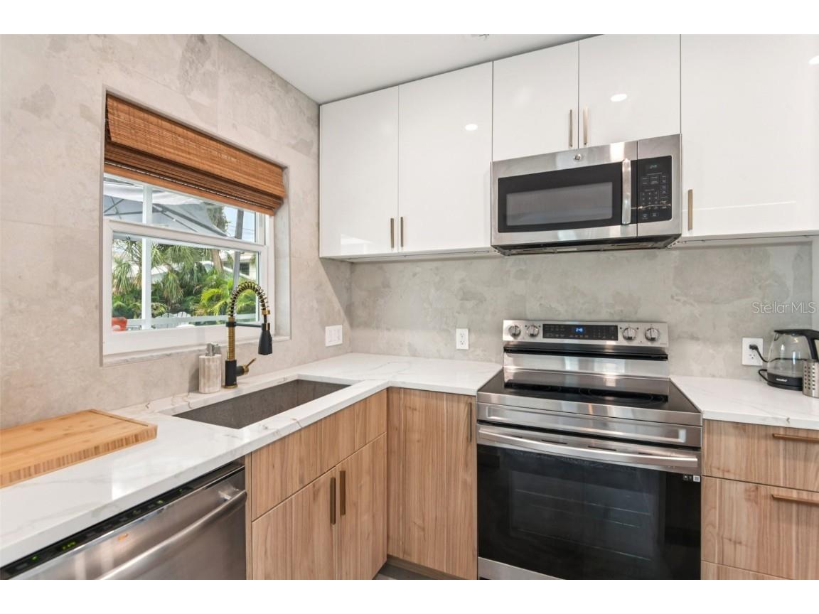 15506 1st Street E Redington Beach FL 33708 TB8442406 image8