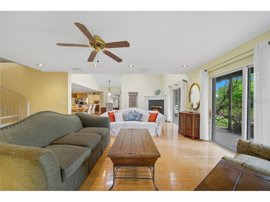 15507 N Himes Avenue Tampa FL 33618 TB8425641 image13