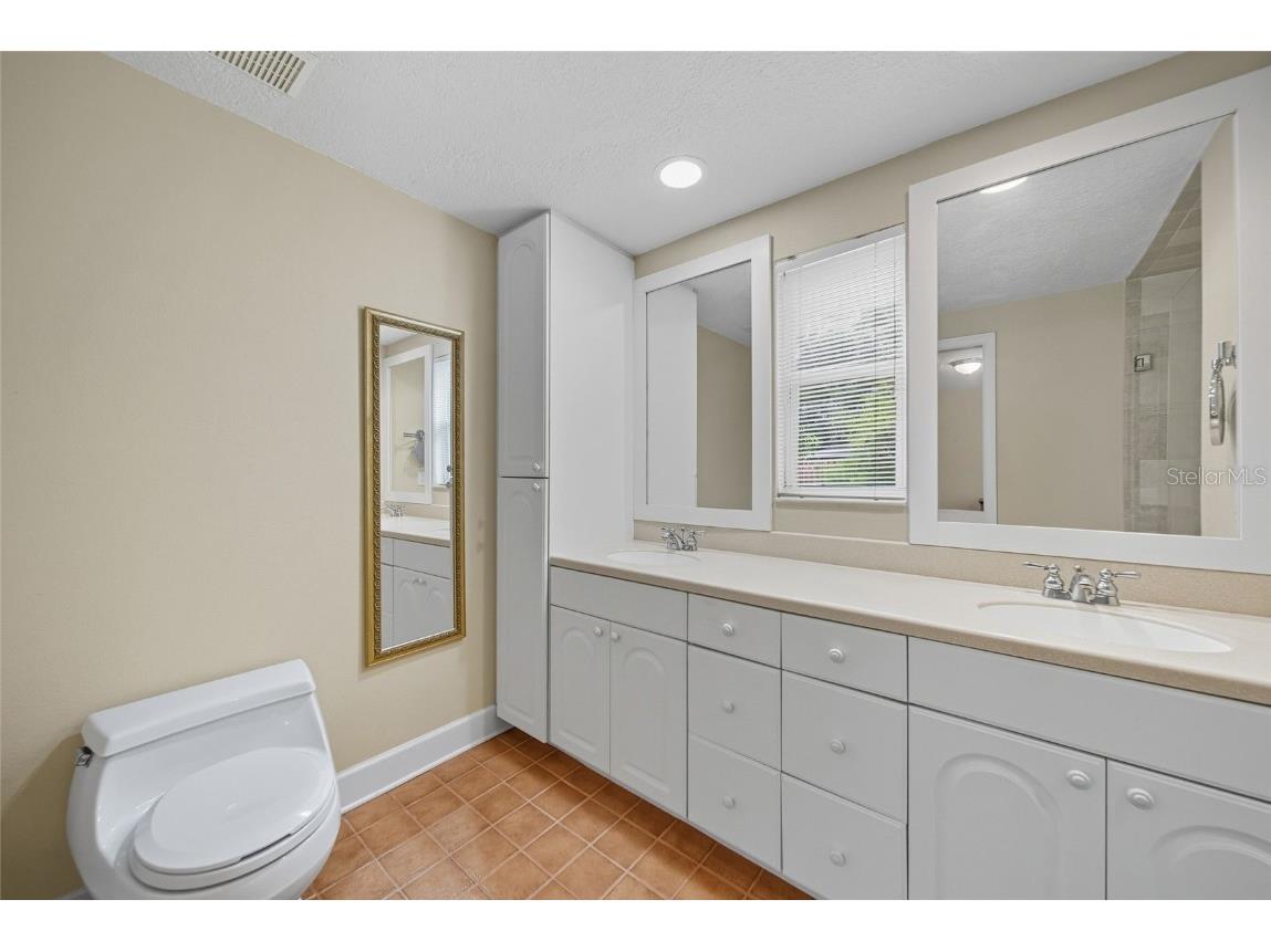 15507 N Himes Avenue Tampa FL 33618 TB8425641 image19