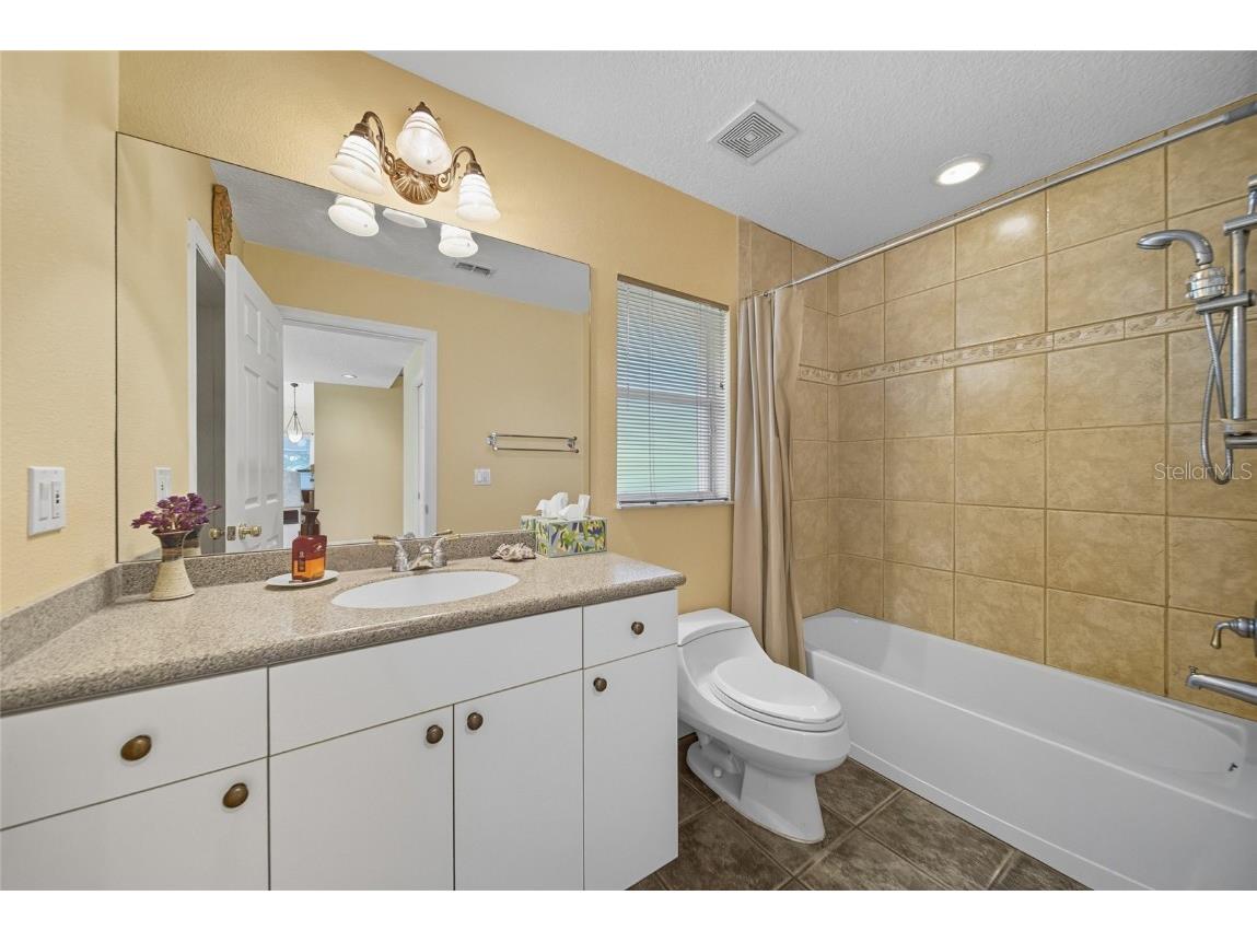 15507 N Himes Avenue Tampa FL 33618 TB8425641 image25