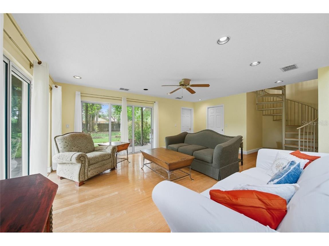 15507 N Himes Avenue Tampa FL 33618 TB8425641 image27