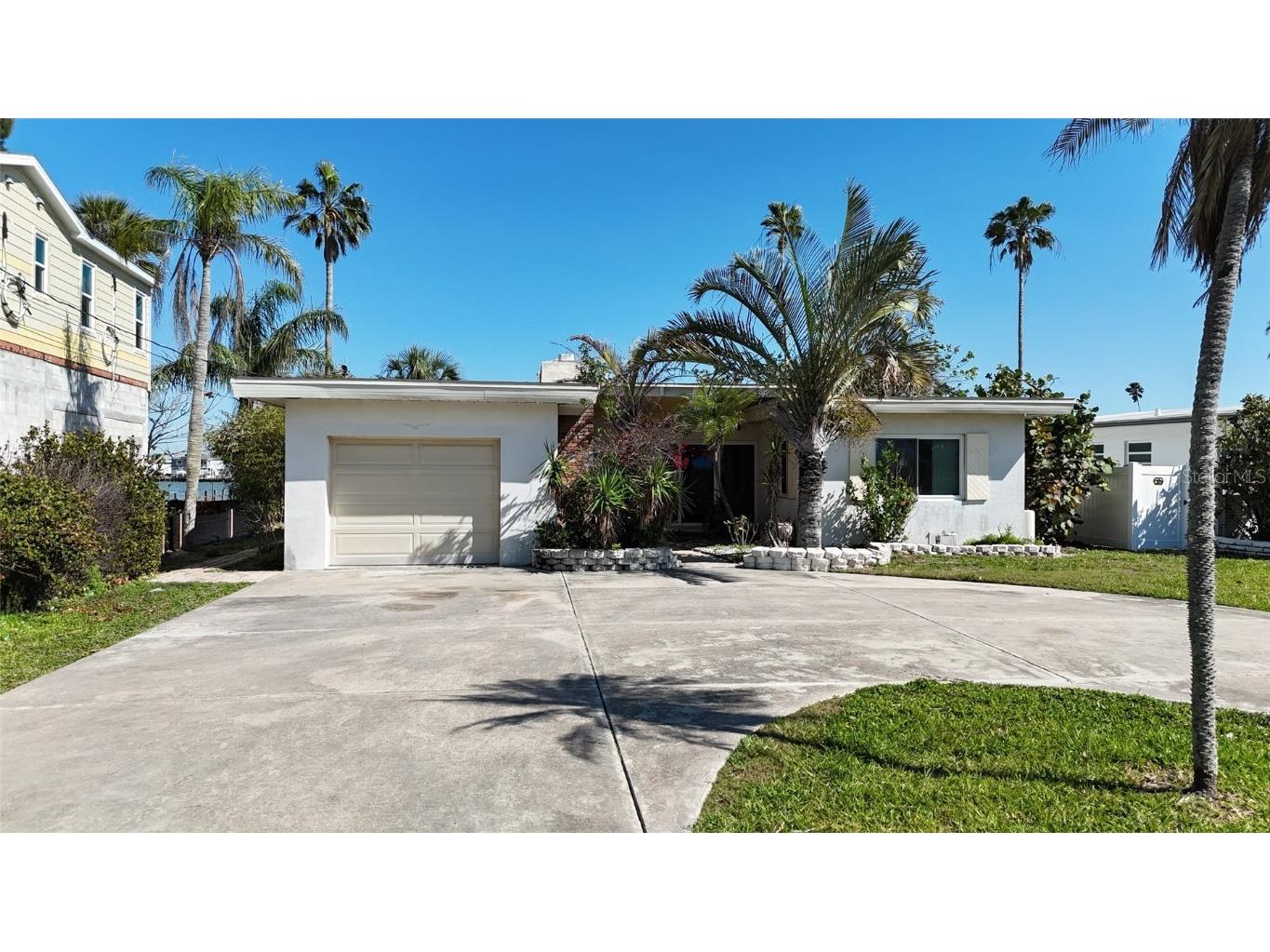15507 Redington Drive Redington Beach FL 33708 TB8365570 image1
