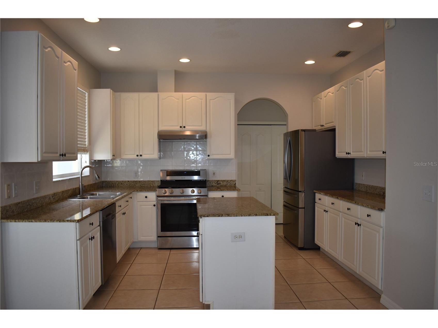 15509 Montilla Loop Tampa FL 33625 TB8422213 image3