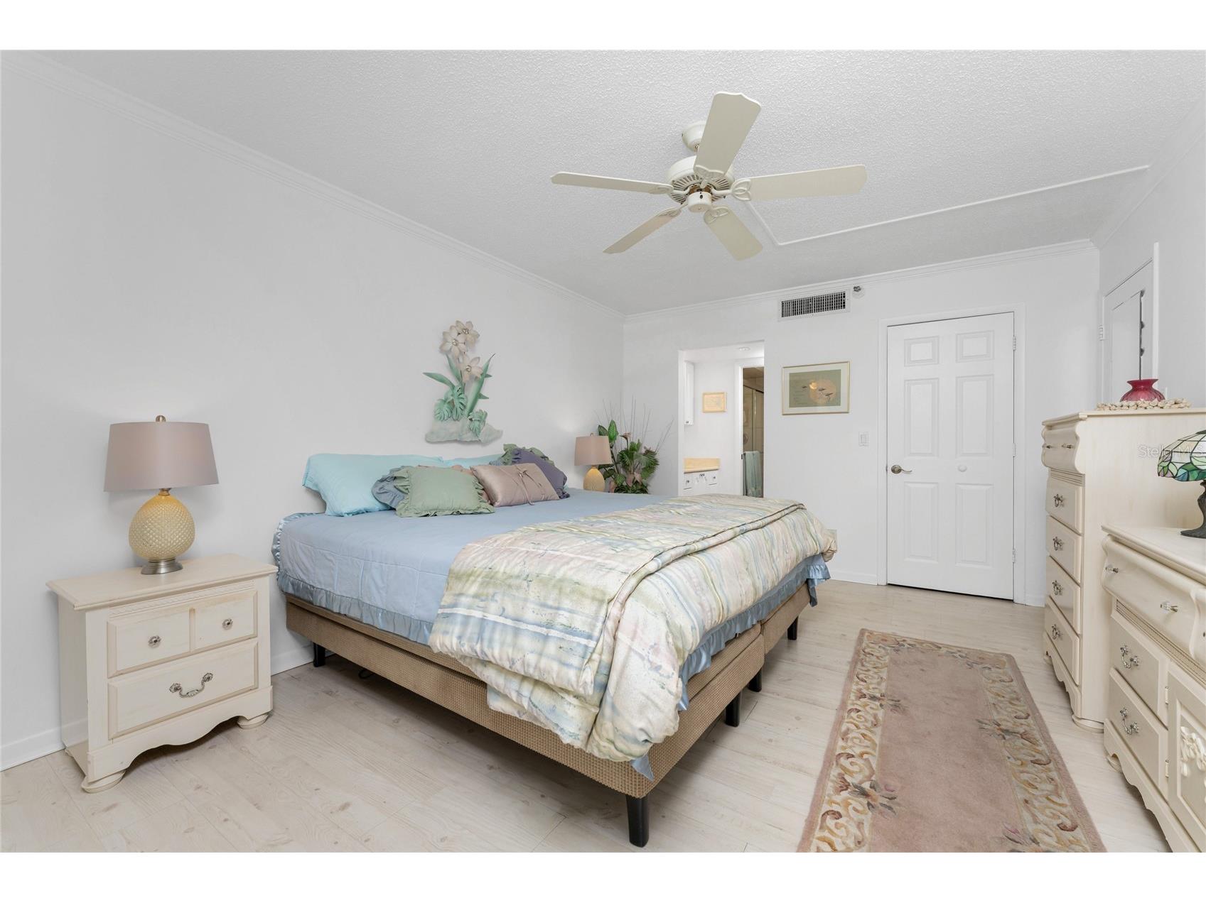 1551 Beach Road #204 Englewood FL 34223 - LEMON BAY D6146166 image17