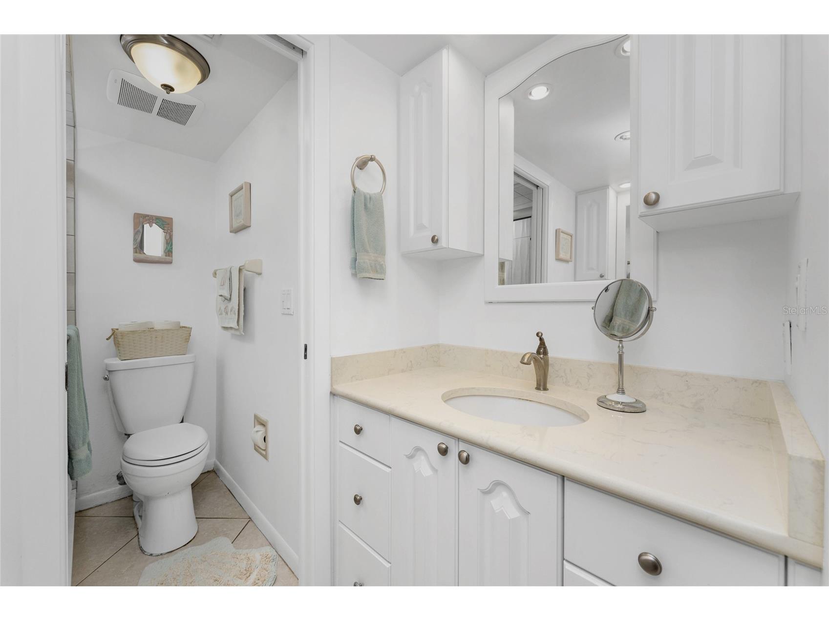 1551 Beach Road #204 Englewood FL 34223 - LEMON BAY D6146166 image18