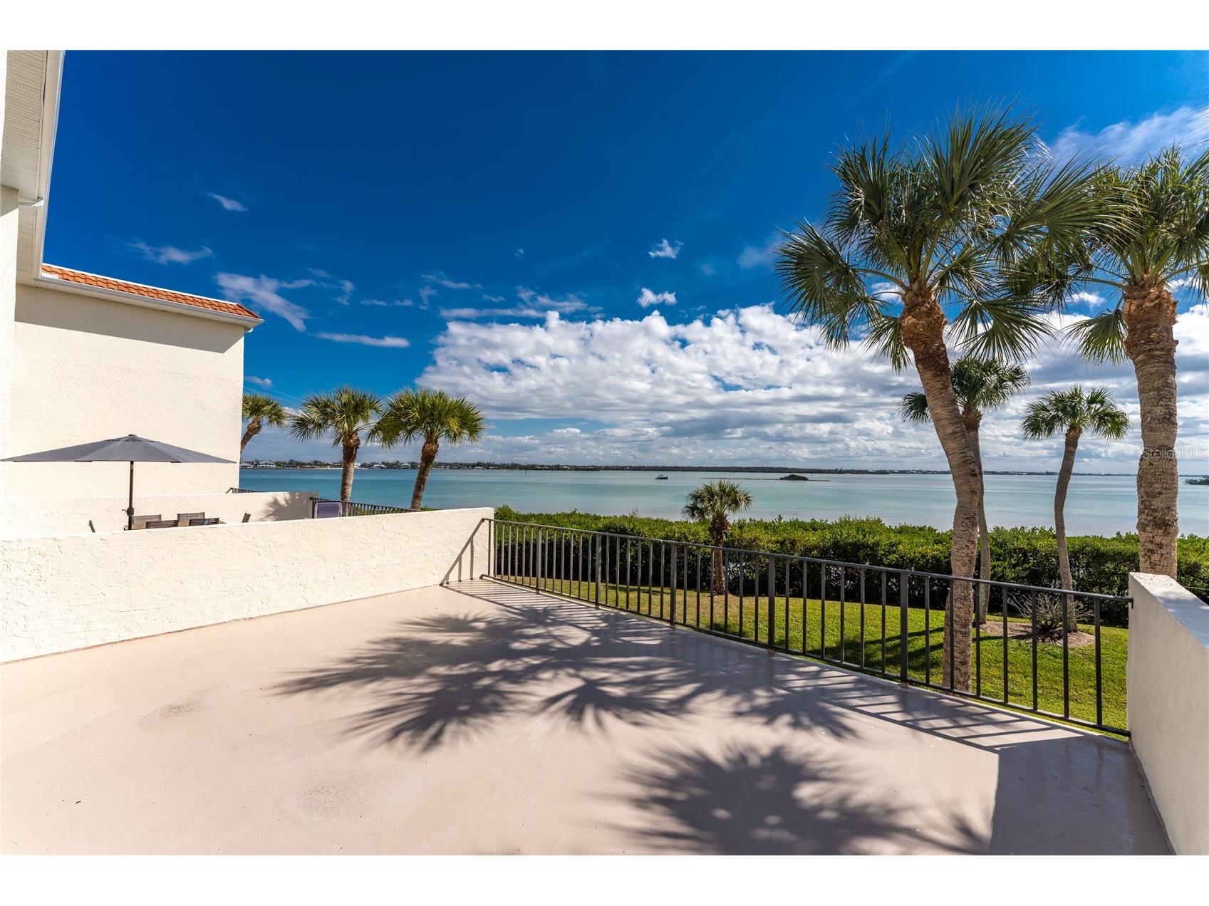 1551 Beach Road #204 Englewood FL 34223 - LEMON BAY D6146166 image2