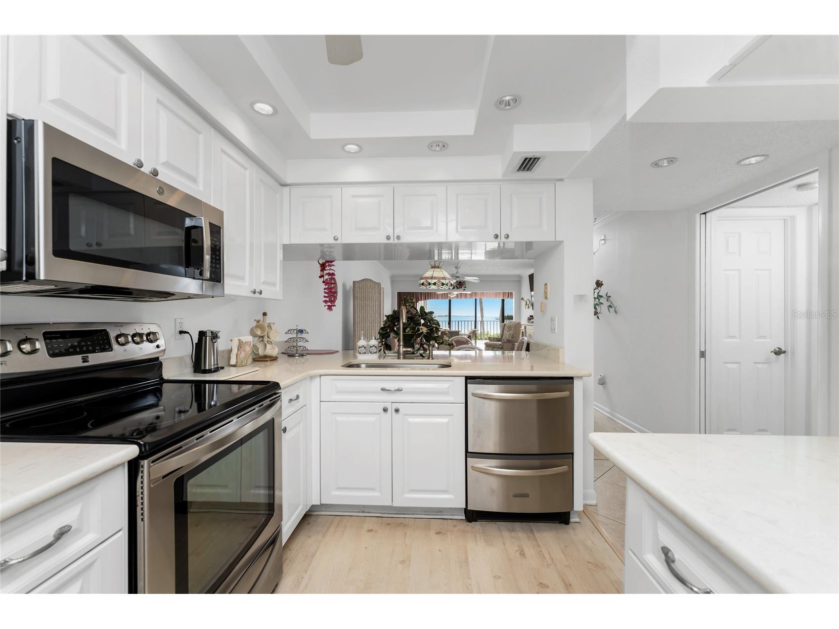 1551 Beach Road #204 Englewood FL 34223 - LEMON BAY D6146166 image4