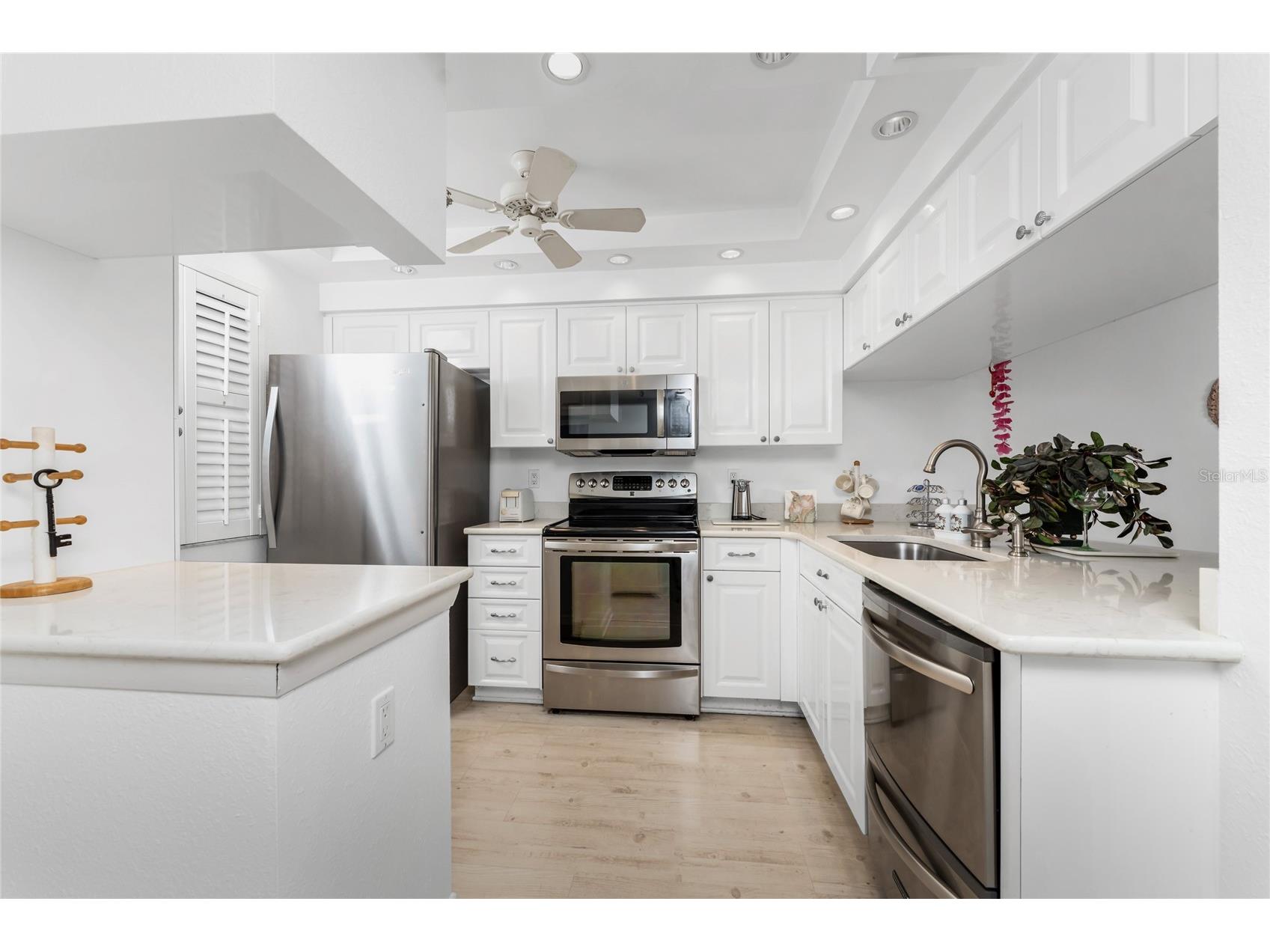 1551 Beach Road #204 Englewood FL 34223 - LEMON BAY D6146166 image7