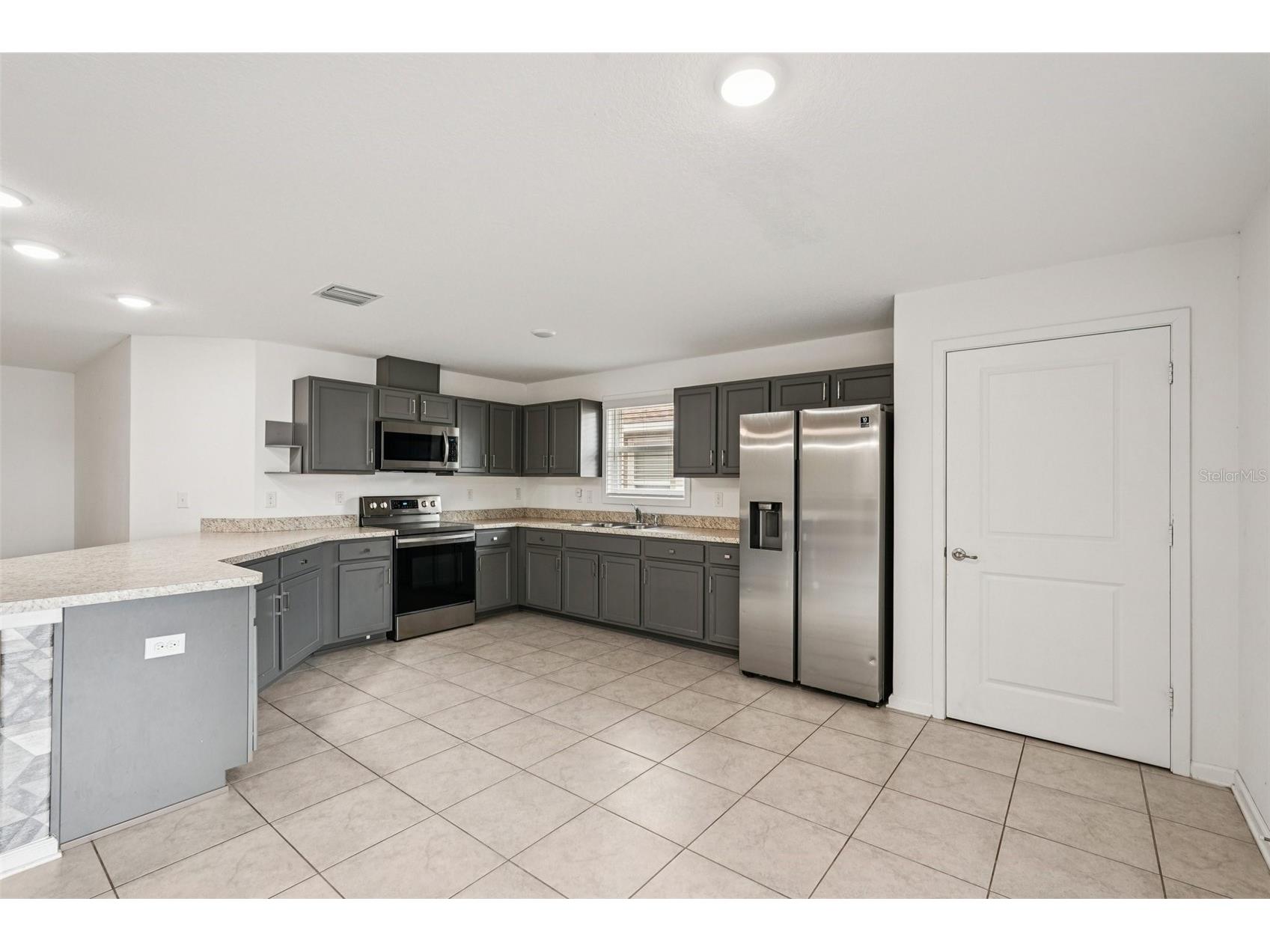 1551 Blue Bayou Circle Ruskin FL 33570 TB8482990 image17